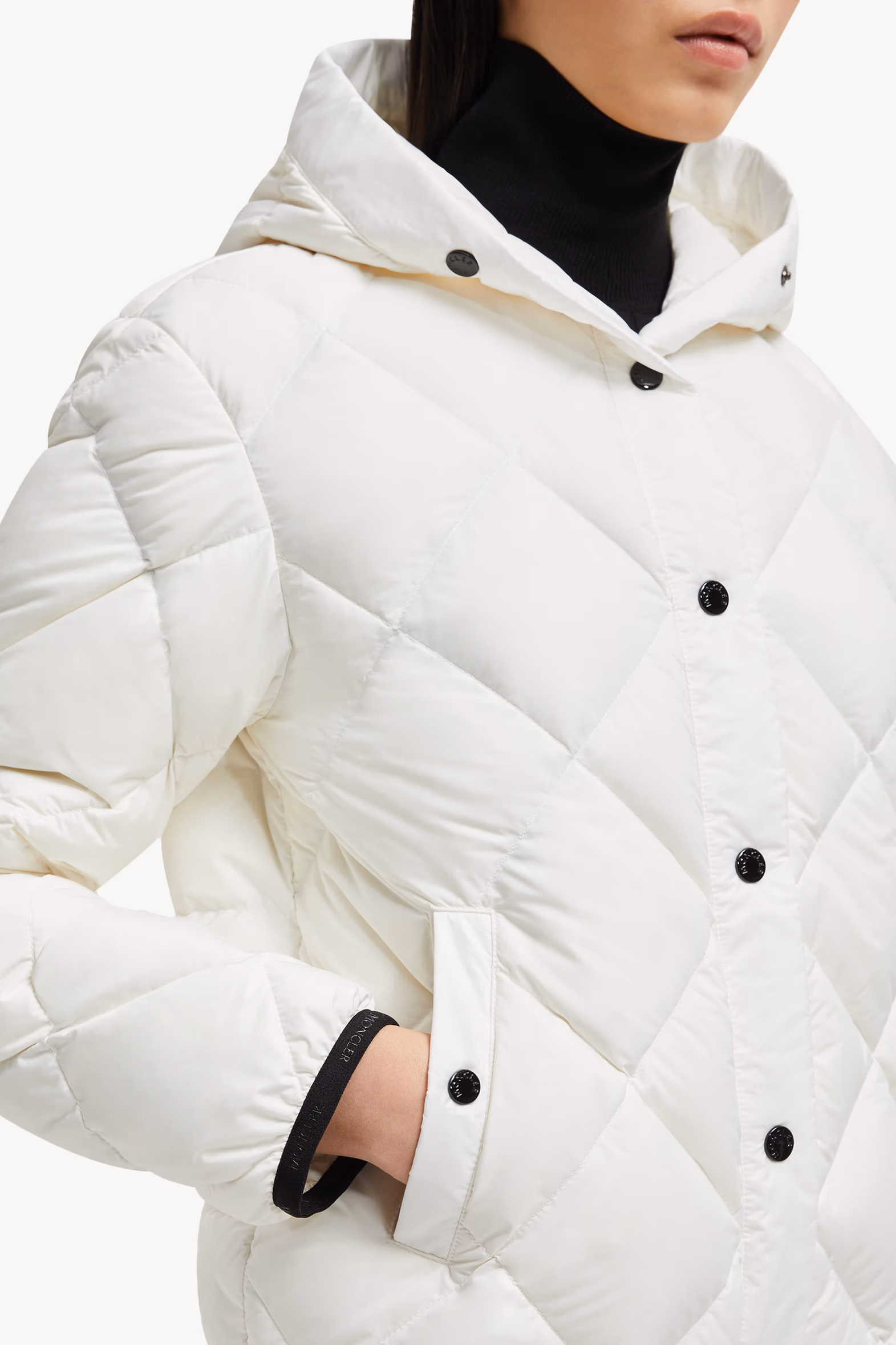 Arvouin Hooded Diamond-Quilted Short Down Jacket White Moncler 6